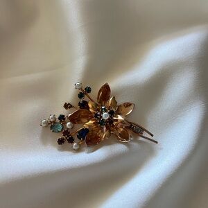 Elegant Floral Gold and Blue Brooch